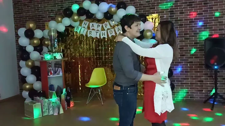 Janice and Rowell dance moment