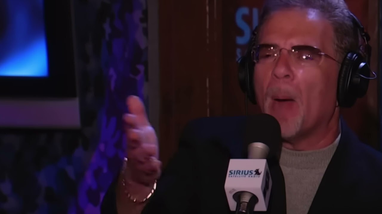 Audio: Ronnie the Limo Driver Puts a “Petcock” in Howard’s Car (May 21, 2007)