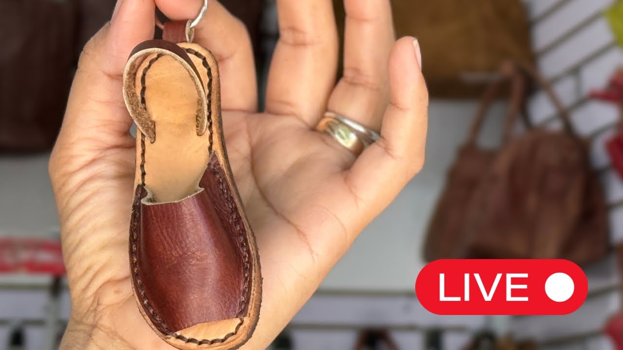 Cómo hacer un llavero de cuero ( sandalias ) en directo