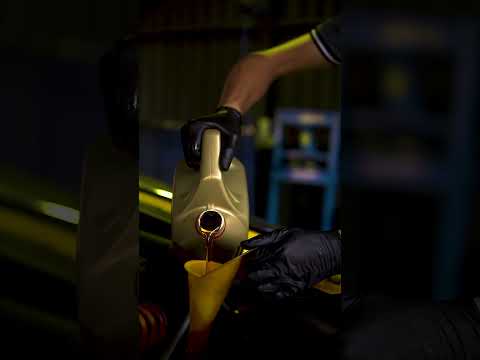Lamborghini Aventador oil