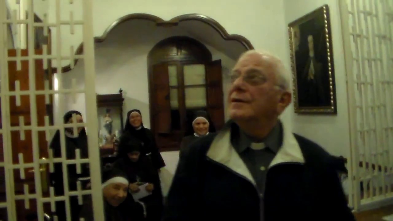 2016-10-20 Hnas. Clarisas con  visita de Monseñor Martin de Elizalde al Convento Capuchinas Murcia