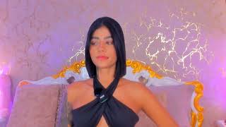 Pretty Brunette Friendly Vibes Relaxing Cam Chat