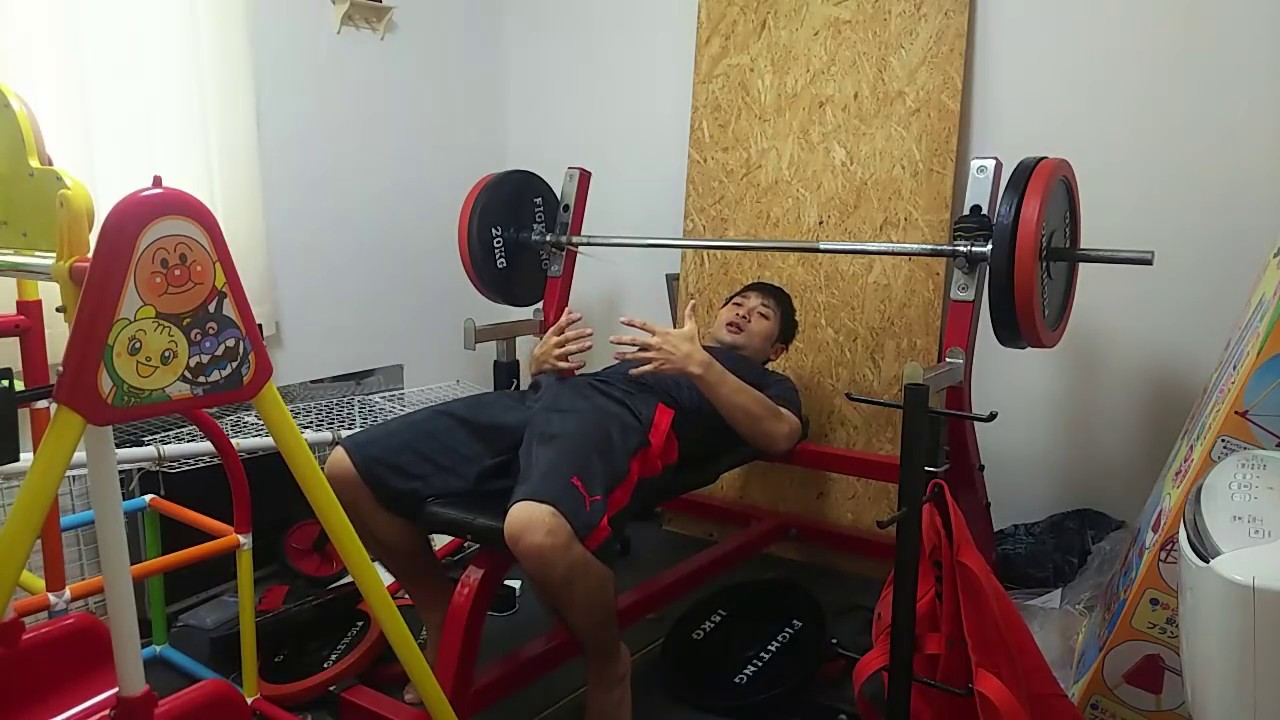 ベンチプレスをする時にお尻が浮く。対策と意識！