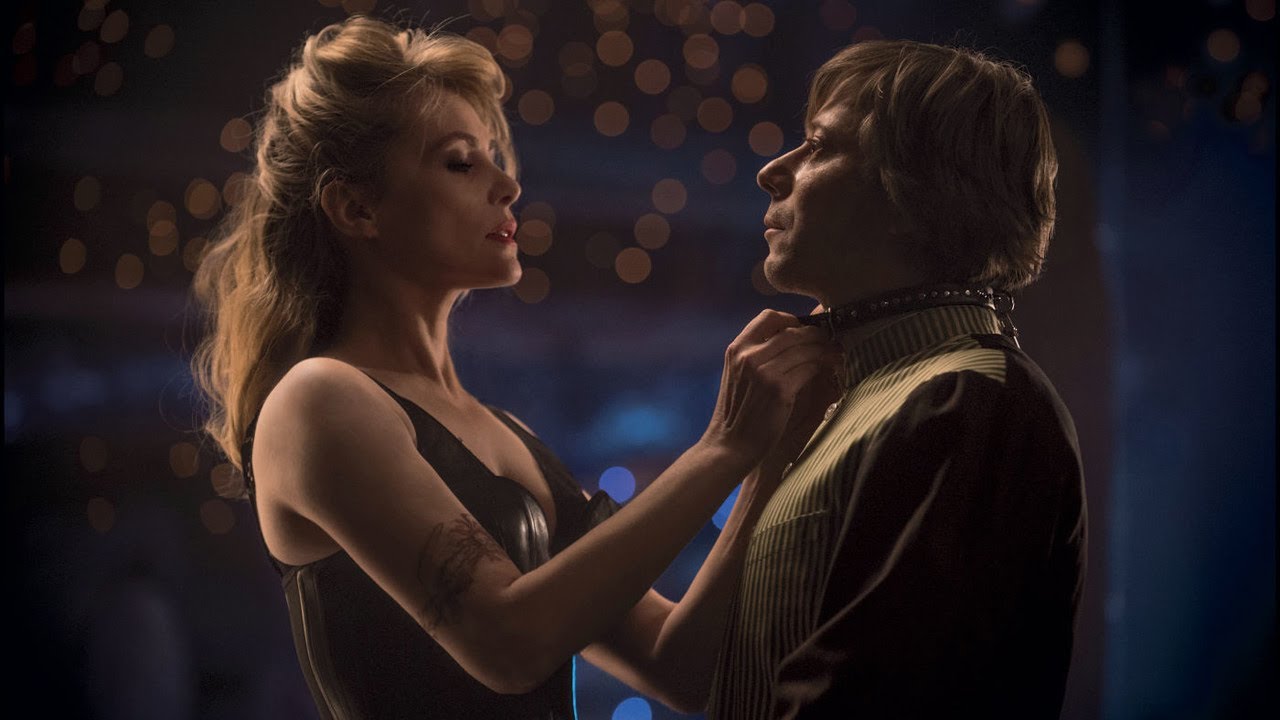 Кадры из фильма Венера в мехах - YouTube