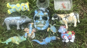 Con cá thật cá rô, con cua, con cá diếc,cá vàng, tên đồ chơi con tôm, bạch tuộc, con vịt, con rùa.