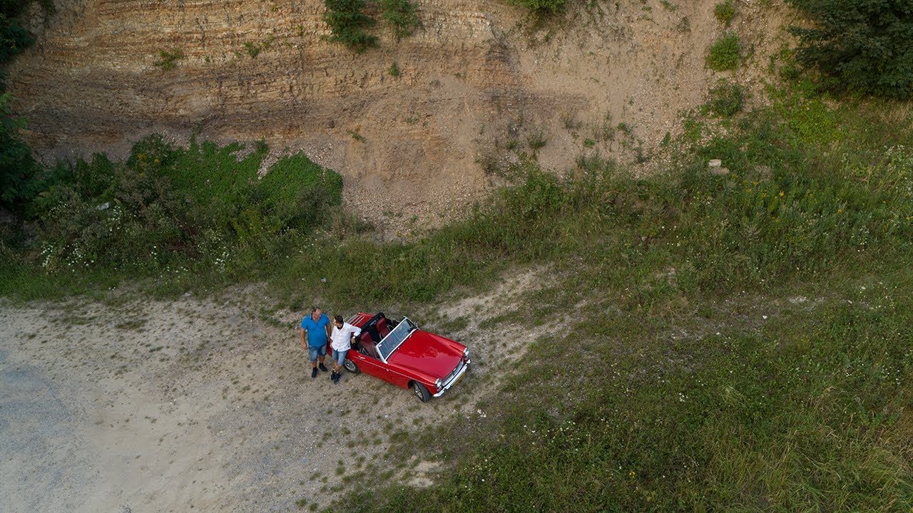 Niechobrz zwiedzanie klasycznym autem wioski na Podkarpaciu