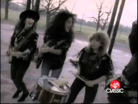 Girlschool - Fox On The Run [Good Quality]