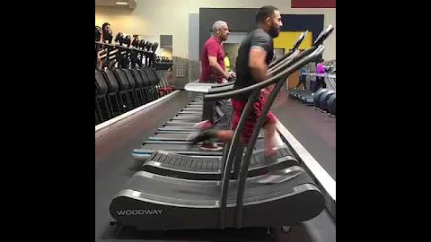 The fastest men on treadmill 40km/h
