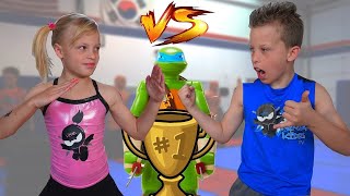 IRMÃ VS IRMÃO! Desafio de karatê gêmeos! | Esportes para crianças