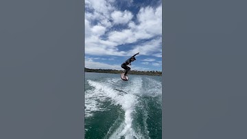 STRAPLESS WAKE TO WAKE 360 on a FOIL
