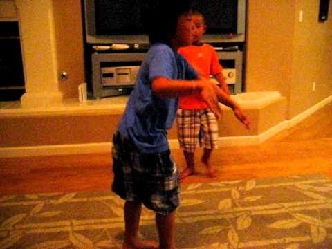 Nathan and Jayden Thao Dancing 2