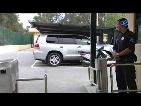 VOX critica que los residentes del CETI cuenten con comida de calidad, zapatillas y wifi