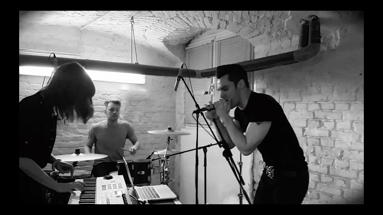 Treat Me Like Your Mother (The Dead Weather cover by Frantic Ground)