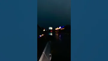 ما قلت لك إنك من عيوني قريب 
