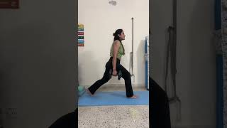 🔥Today’s challenge: 25 kg weighted lunges(12.5 kg in each hand)#WeightedLunges #LegDay #StrongWomen