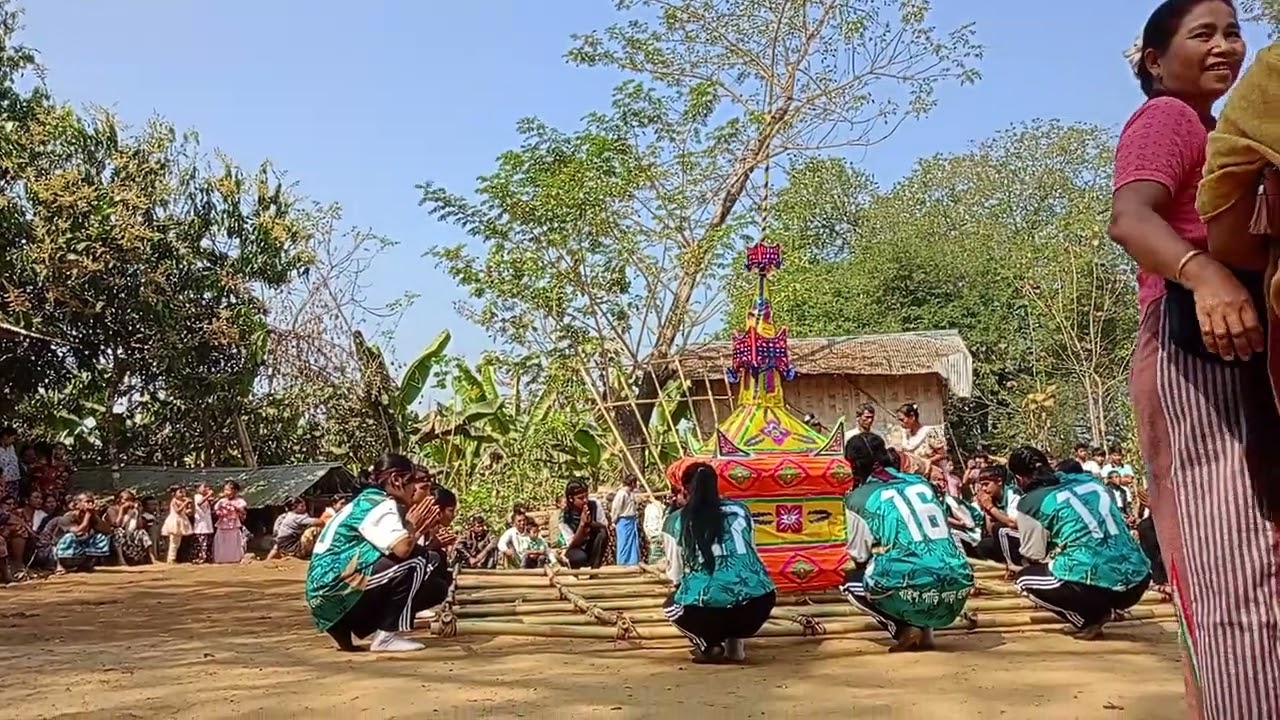 মারমা ঐতিহ্যবাহী সইং নৃত্য 