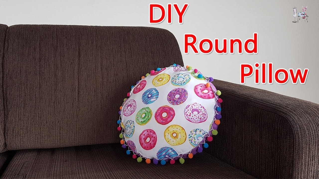 Round Pillows