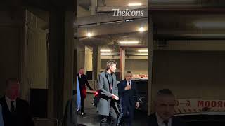Rowan Atkinson Entering Red Carpet In Mr Bean Suit #rowanatkinson