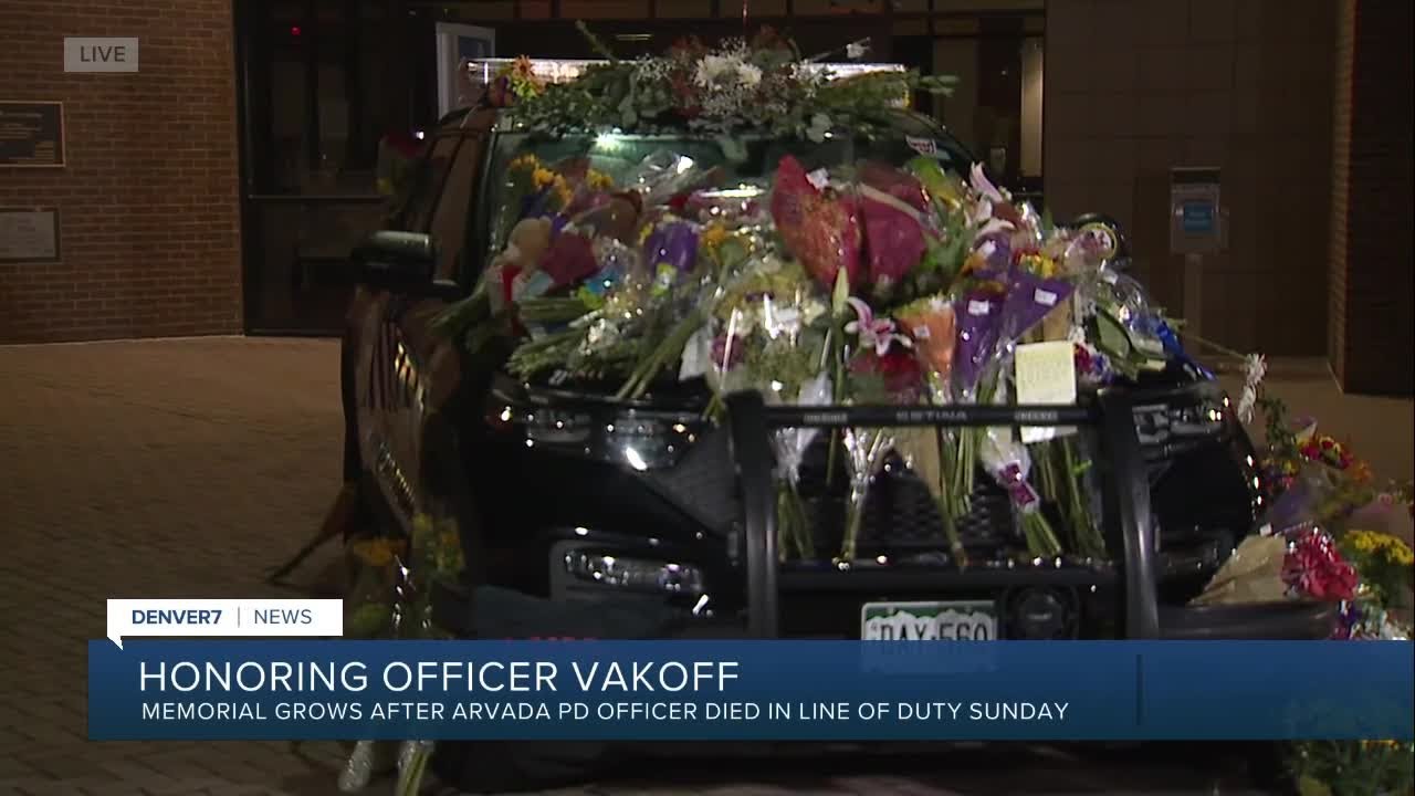 Memorial grows after Arvada officer died in the line of duty - YouTube