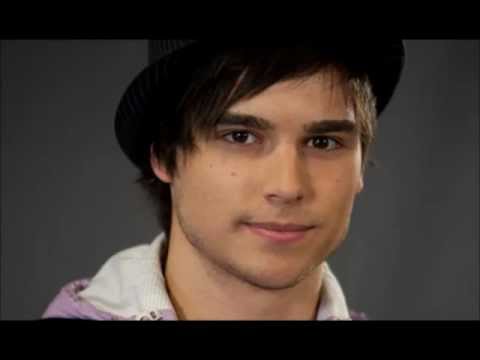 Eric Saade- marching (in the name of love)