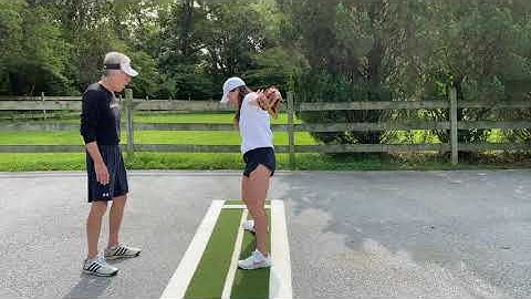 Softball Pitching: Drive Foot Collapse