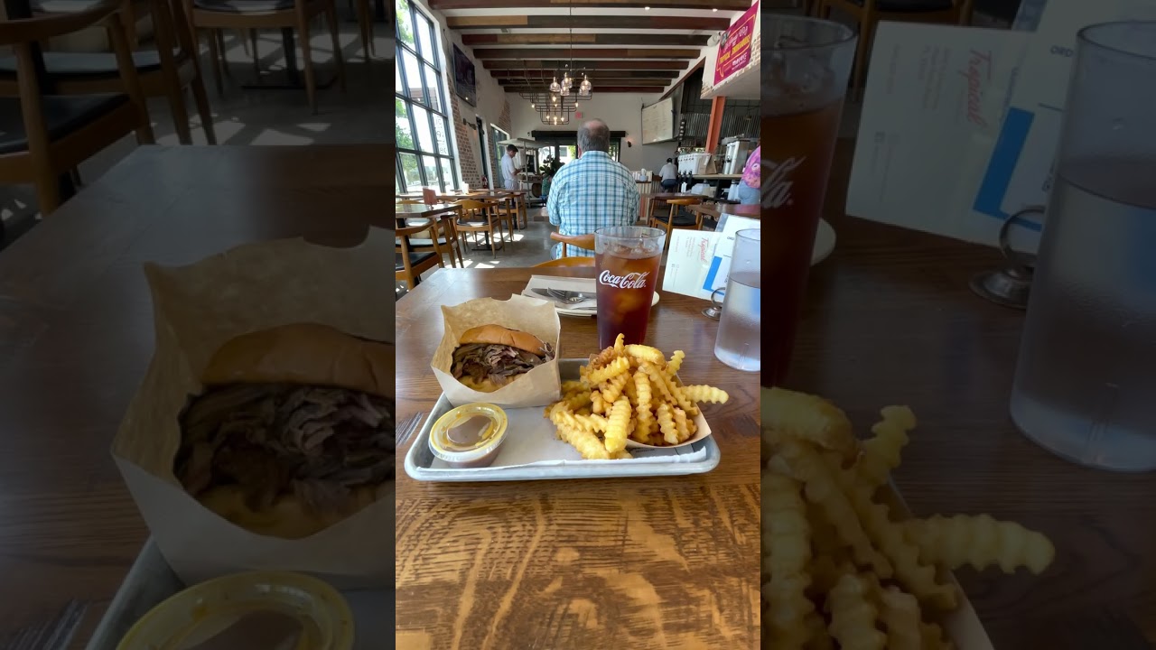 Lunch in West Palm Beach  🍔🌴