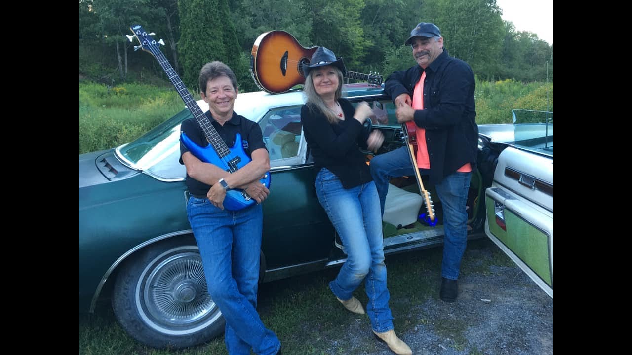 Singing at Lakefield Legion