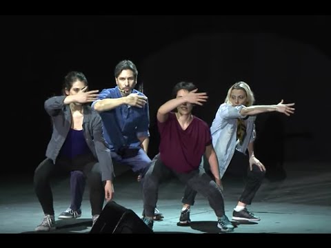 Video: Los jóvenes Elvis Presleys y Michael Jacksons en un comercial para el programa de talentos Idol Kids