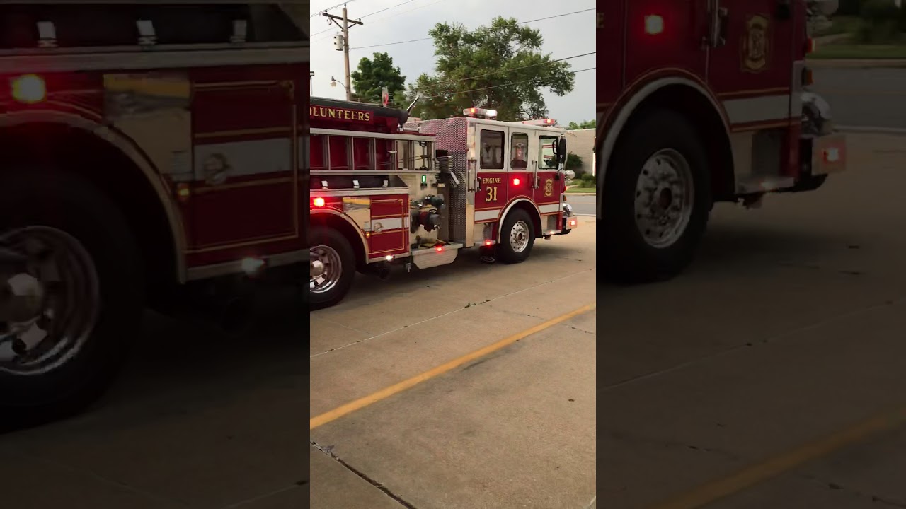 Waldorf vfd Engine 31 responding in the first due on the medical local