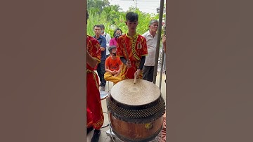 Trống lân biểu diễn đám tang #shorts