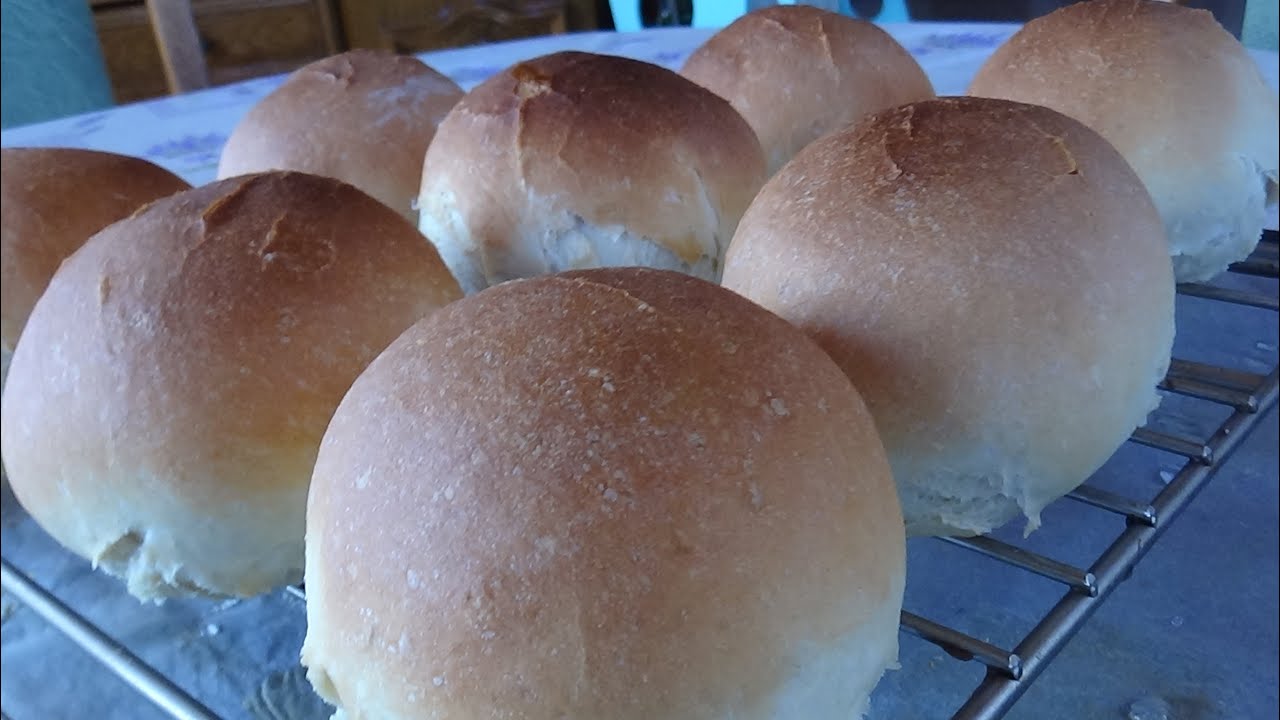 Egyszerű házi vizes zsemle (kezdőknek!!)