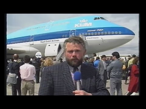 1989 - Aflevering eerste KLM Boeing 747-400 (PH-BFA)