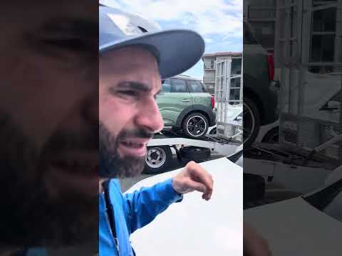 مكتب بيع السيارات في اليابان