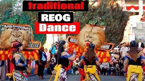 Jathilan and reog traditional dances