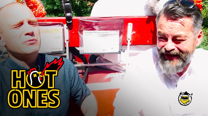 Chili Klaus and Sean Evans Eat the World's Hottest Pepper on the Carriage Ride From Hell | Hot Ones