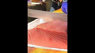 巨型金枪鱼的台式切割法，完整版，太丝滑了！ #金枪鱼 #蓝鳍金枪鱼解体秀 #国际美食研究僧 #金枪鱼罐头 #视频带货
