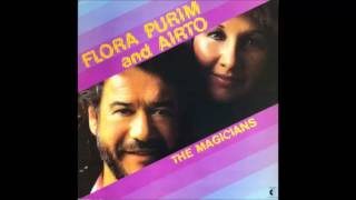 Video thumbnail of "Flora Purim & Airto Moreira-Esquinas (1986)"