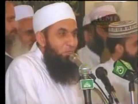 Maulana Tariq Jameel in front of Sheikh Abdul Rahm...