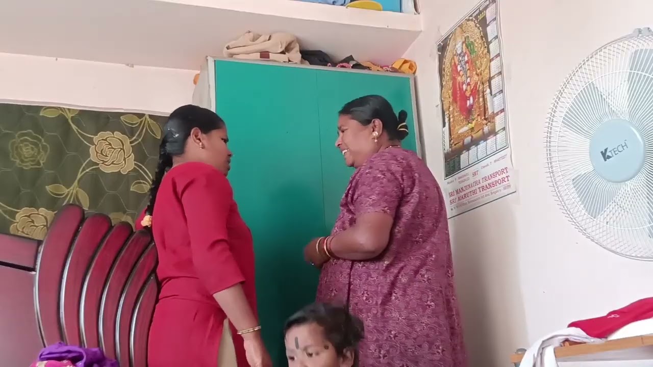 #prank on amma 😂 # cuting dress funny prank 👗🤣# fun_with_crazy_deepika#