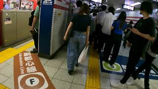 Exploring Shinjuku-sanchome Station: A Walking Tour of Tokyo's Subway | Japan 4K