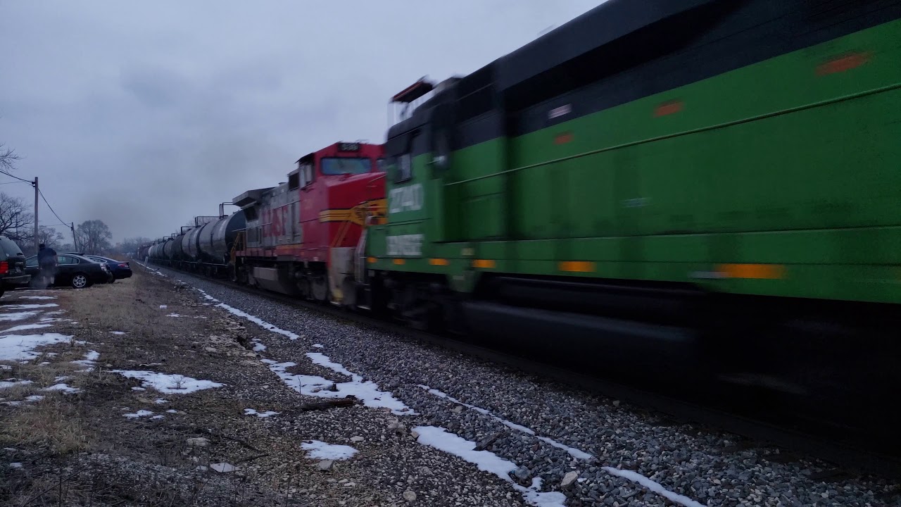 BNSF 1795 Leads L-CHI105 At Joliet Illinois