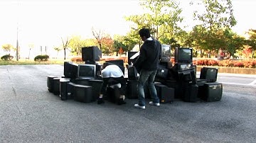 DigitalZone - Following Nam June Paik