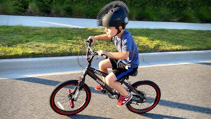 PASSEIO DE BICICLETA E CHUVA EM ORLANDO - Família Brancoala nos