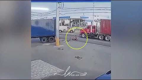 Chui thẳng vào gầm container rồi bắn ra ngoài, nam thanh niên sống sót khó tin