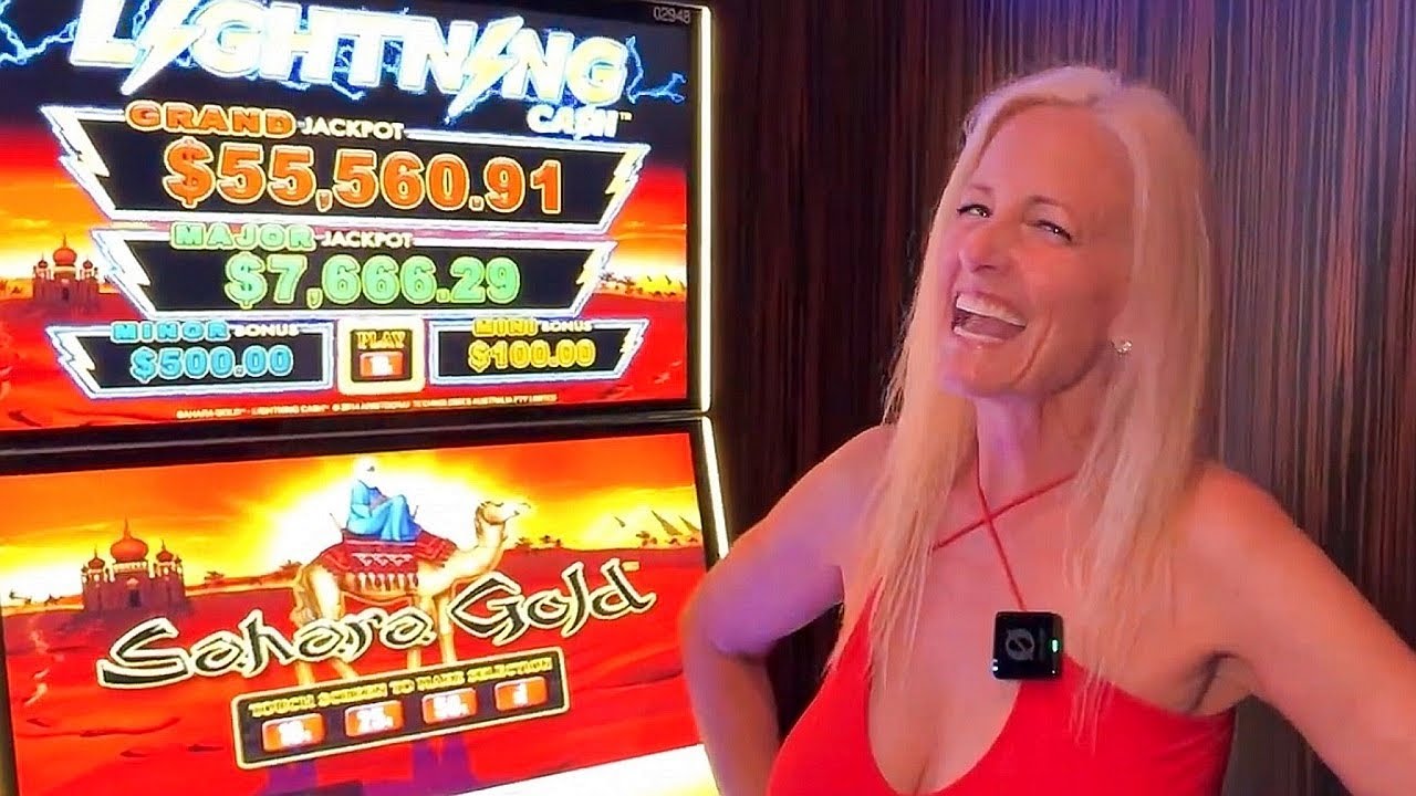 JACKPOT On 1 Lightning Cash Slot Machine... But WHICH ONE?