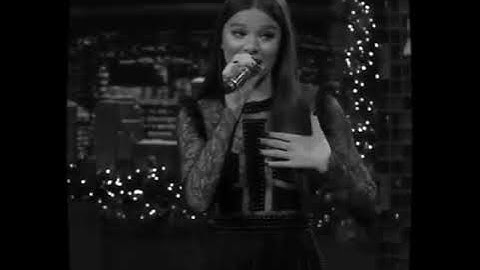 Hailee Steinfeld Plays Beat Battle with Jimmy Fallon 