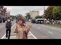 В Минске участницы акции «Женский марш» вышли на проезжую часть перед автозаками | Митинги в Минске