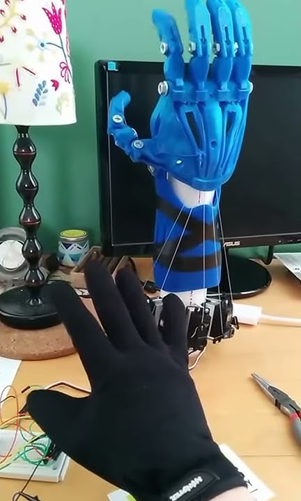 Arduino and Flex Sensor controlled 3D Printed Hand - YouTube