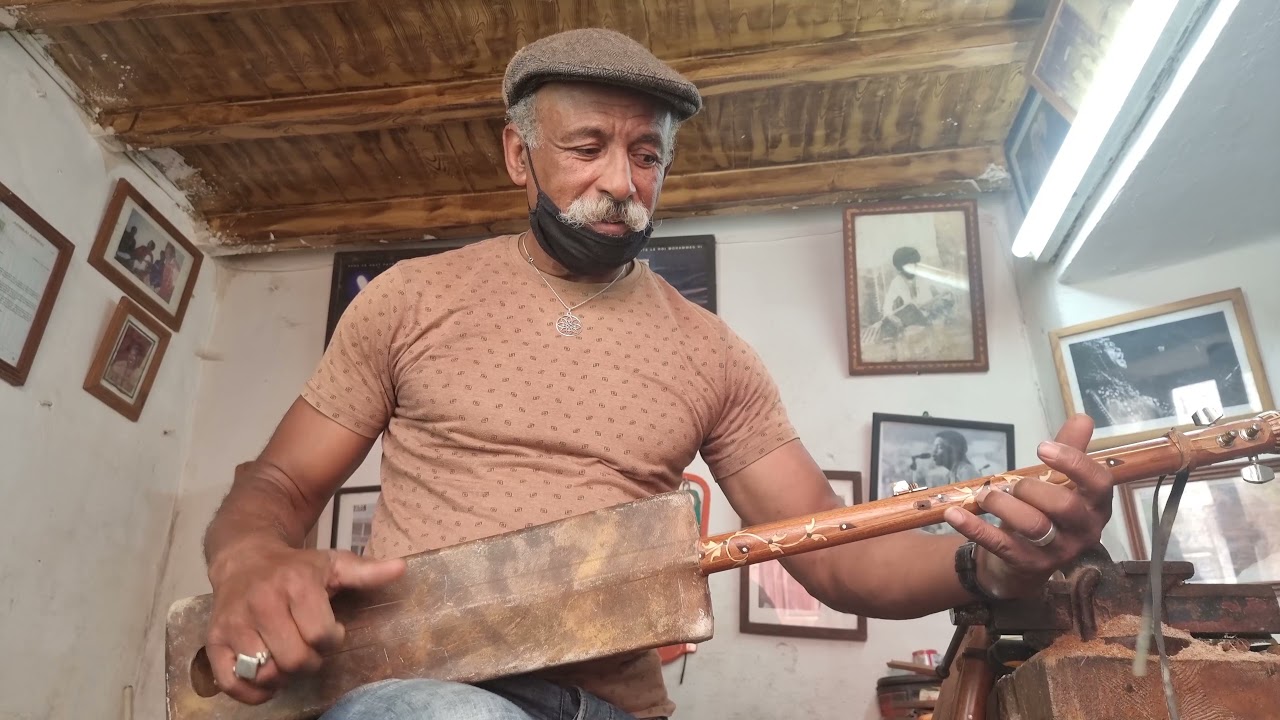 From The Hague To Essaouira - Ep 1 - The Gnawa Instruments avec  Mâallem Omar Hayat