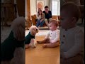 初めて犬に文句を言われた赤ちゃん、どうしていいか分からず固まってしまう。。。#dog #baby #cute #funny #shorts #shortvideo #赤ちゃん #トイプードル